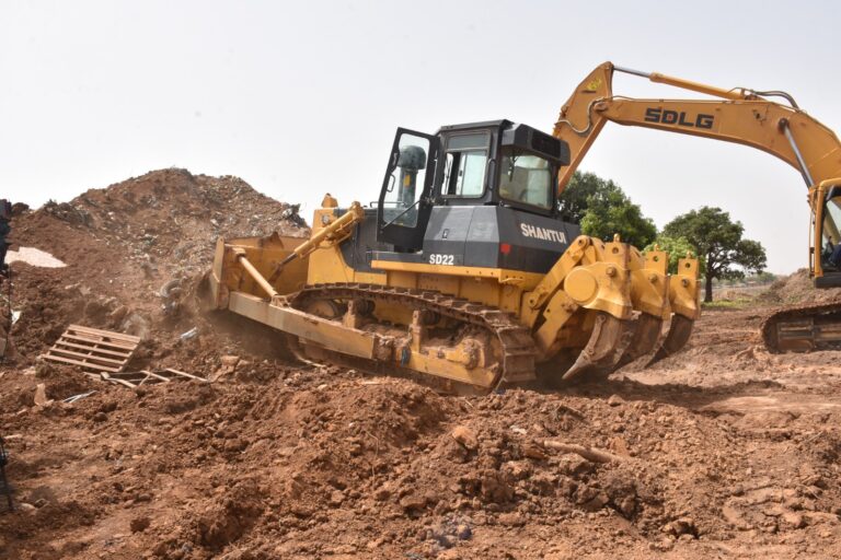 Barrages n°1, 2, 3 et de Boulmiougou de Ouagadougou : les travaux de curage officiellement lancés