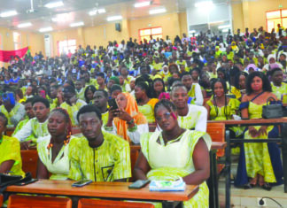 Université Thomas-Sankara: plus de 1500 étudiants reçoivent leur diplôme de licence