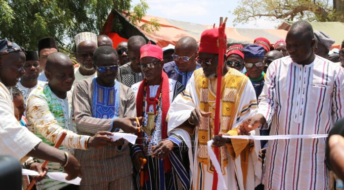 Réhabilitation et transmission du patrimoine culturel gulmancé : Un centre de recherche culturelle initiatique inauguré La coupure du ruban a marqué l’ouverture officielle du CRCIT-MRPG.
