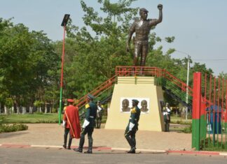 Cérémonial militaire d’hommage à Thomas Sankara: les diplomates s’engagent dans une collecte internationale des archives de Sankara