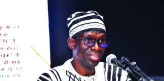 Littérature: l’écrivain Clément Zongo dédicace trois ouvrages