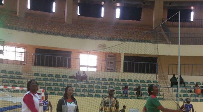 Palais des Sports Ouaga 2000: un nouveau parquet pour accompagner les ambitions du sport burkinabè