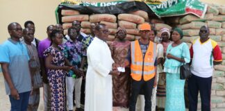 Initiative présidentielle Faso Mêbo : La paroisse de Bogandé apporte 10 tonnes de ciment