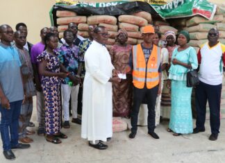 Initiative présidentielle Faso Mêbo : La paroisse de Bogandé apporte 10 tonnes de ciment