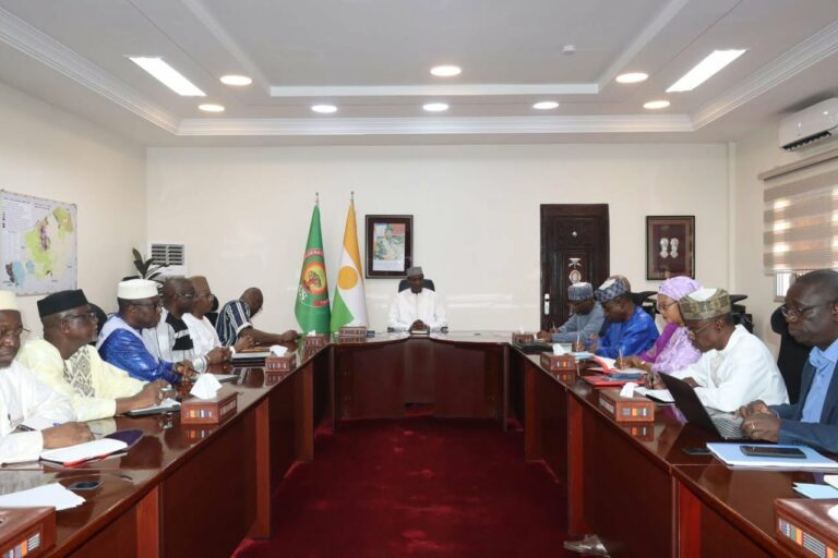 Développement intégré de l’espace AES: le Premier ministre du Niger reçoit les ministres en charge des Finances et des Mines du Mali et du Burkina Faso