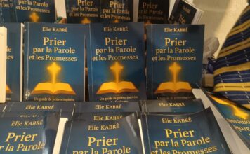 Dédicace du livre : « Prier par la Parole et les Promesses », une œuvre de Pr Elie KABRE
