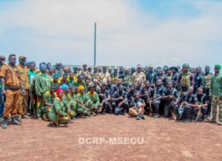 Nayala: le ministre de la Sécurité à l’écoute des forces combattantes et des populations