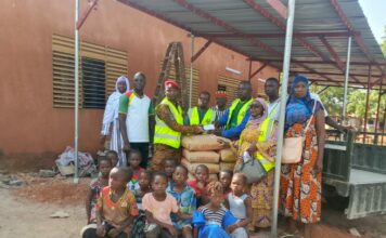 Développement endogène : La communauté éducative de l’école Centre B de Kaya apporte leur contribution