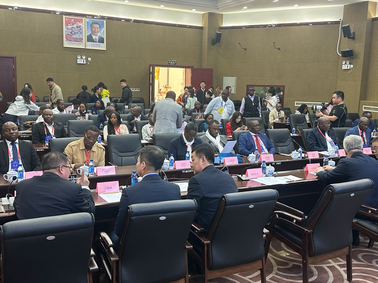 Coopération ferroviaire : Experts chinois et africains partagent leurs expériences à Lhassa   