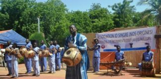 Journées des instruments coutumiers parleurs : l’association « Id singré » sensibilise à l’acceptation ethnique
