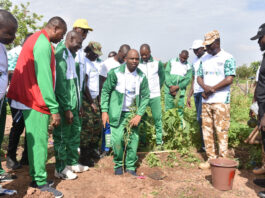 Reboisement: les forces de sécurite intérieure plantent 1500 arbres pour un Burkina vert