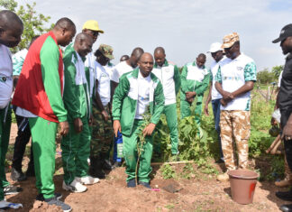Reboisement: les forces de sécurite intérieure plantent 1500 arbres pour un Burkina vert