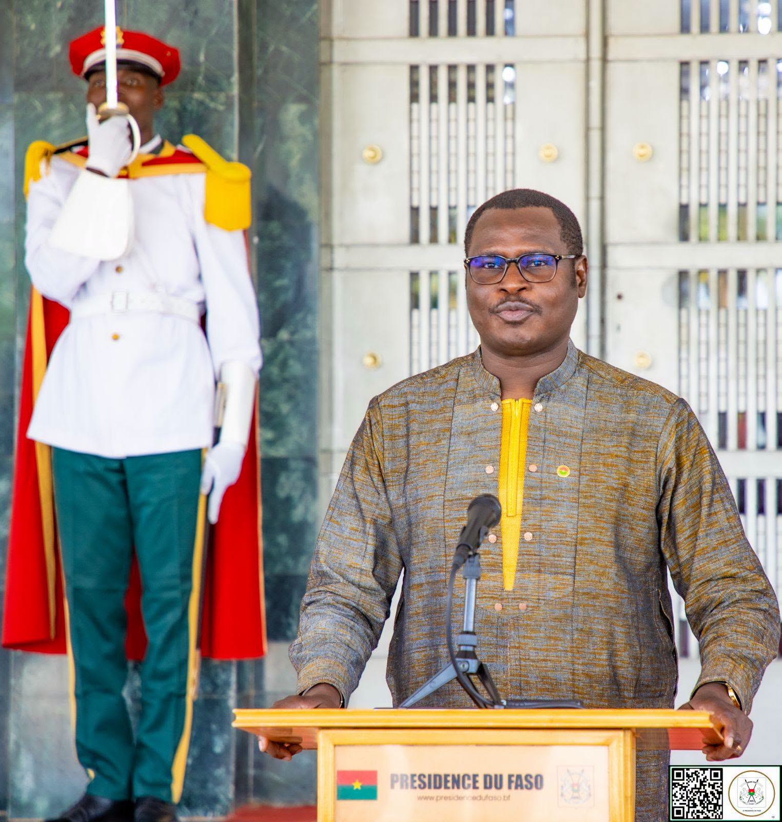 Le Ministre Porte-parole du Gouvernement, Camarade Pingdwendé Gilbert OUÉDRAOGO, a souligné que le Conseil a pris d'importantes décisions pour le plein épanouissement des Burkinabè dans la logique de la Révolution Progressiste Populaire