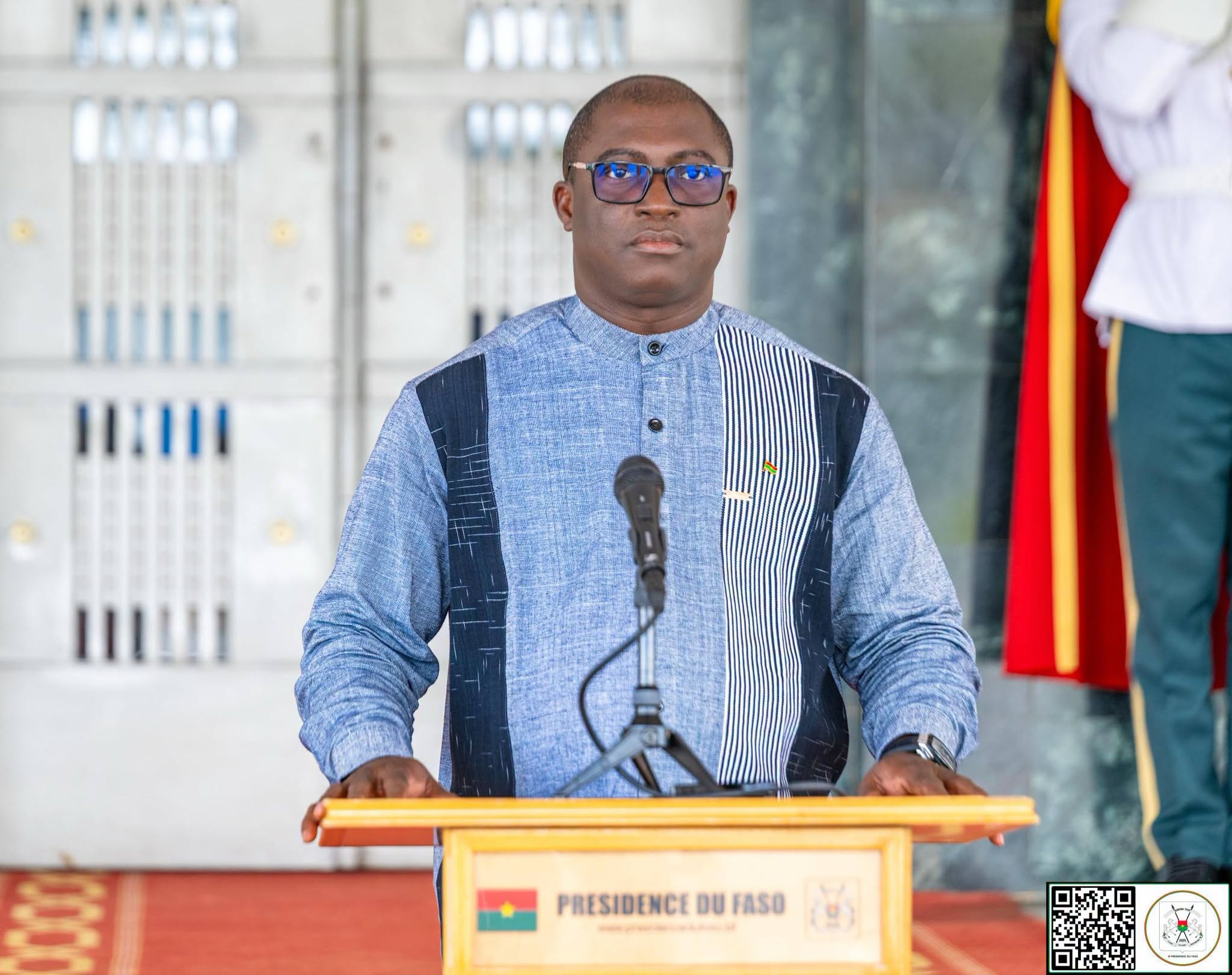 Le Ministre des Serviteurs du Peuple, Camarade Mathias TRAORÉ, a précisé que le décret portant Conditions et modalités de la Journée de travail continu dans les secteurs publics et privés fixe les horaires de 7h30 à 14h
