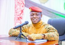 Séjour du Camarade Président du Faso dans la région de Yaadga : Rencontre avec les Forces vives : entre préoccupations, espoir et engagement pour bâtir une Nation souveraine et prospère Le Président du Faso, le Camarade Capitaine Ibrahim TRAORÉ a, au cours de ces échanges, rappelé la nécessité de rester uni et engagé face aux manœuvres contre notre pays