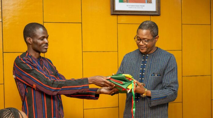 Rupture diplomatique Burkina Faso-République française : le ministre des Affaires étrangères reçoit les diplomates burkinabè au complet de retour de Paris