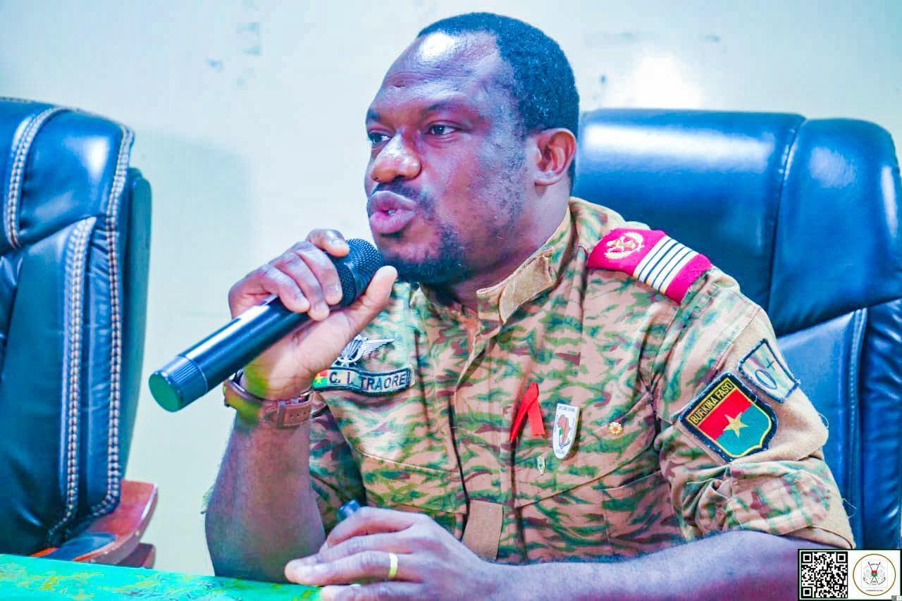 Pour le Conférencier, le Médecin-Lieutenant-colonel Ismael Cheick TRAORÉ, cette sensibilisation permet aux FDS de prévenir les IST et de rester en parfaite santé pour accomplir sereinement leur mission