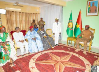 Séjour du Camarade Président du Faso dans la région du Yaadga : Entretien entre le Chef de l’État et les notabilités coutumières de la région