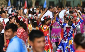 Région autonome ouïgoure du Xinjiang : La fierté de la diversité chinoise