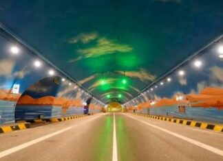 Du Tunnel de la Victoire à Tiemenguan : Le nouveau visage du Xinjiang vu par des journalistes africains