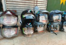 Vente de casques à Ouagadougou : du pain béni pour les commerçants