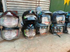 Vente de casques à Ouagadougou : du pain béni pour les commerçants