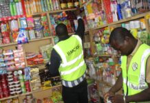 Contrôle des prix des produits de grande consommation Des produits saisis, des boutiques scellées et les propriétaires à l’agence Faso Mêbo de Ouahigouya.