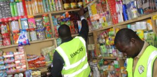 Contrôle des prix des produits de grande consommation Des produits saisis, des boutiques scellées et les propriétaires à l’agence Faso Mêbo de Ouahigouya.