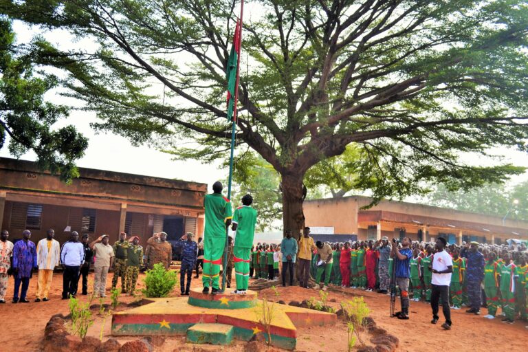 Immersion patriotique obligatoire: la cellule régionale de coordination en  « immersion » à Orodara et Bobo-Dioulasso