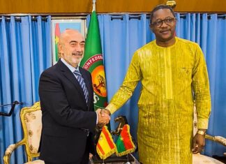 Coopération bilatérale : en fin de mission, l’ambassadeur d’Espagne témoigne sa gratitude au chef de la diplomatie