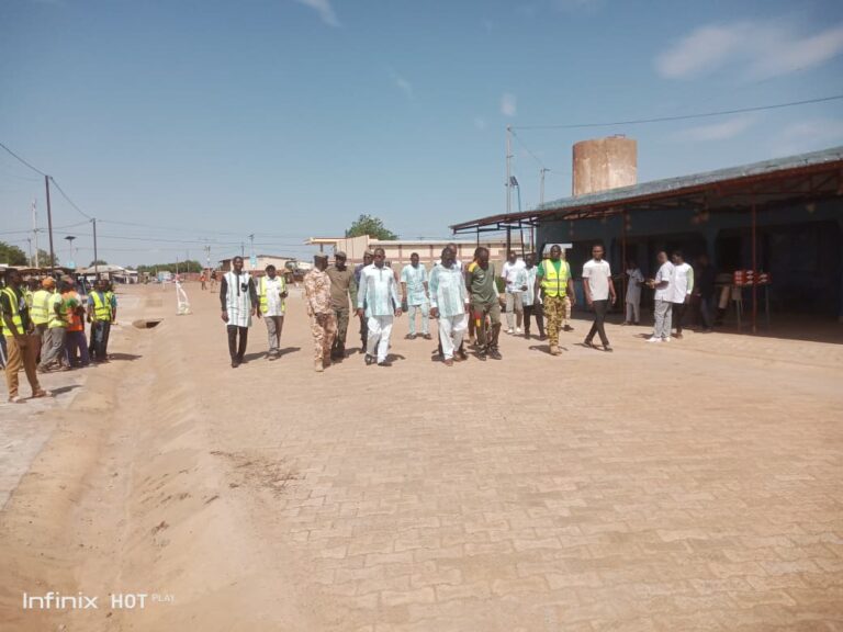 Mobilité urbaine dans le Nakambé : l’Agence  Faso Mêbo inaugure sa première voie pavée à Tenkodogo