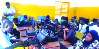 Formation en informatique : 70 élèves et étudiants en situation de handicap visuel outillés