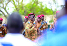 Boromo : le général de division Célestin Simporé, au contact des forces combattantes et des populations