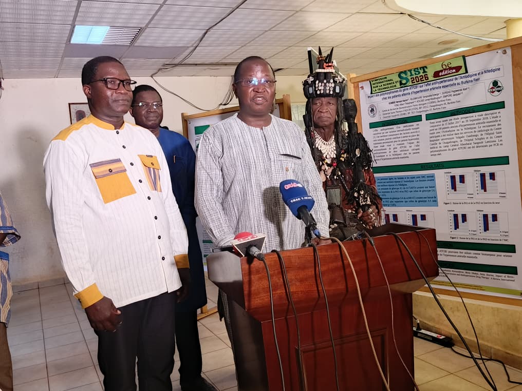 Le ministre chargé de l’enseignement supérieur, Adjima Thiombiano : « au Burkina Faso, on veut plus compter sur la technologie qui vient de l’extérieur ».