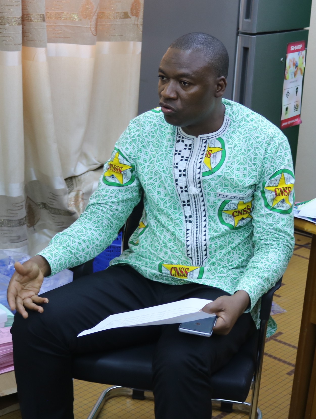 Selon le DR de la CNSS de Fada N’Gourma, Salifou LOUGUE, à travers ce geste, l’institution de prévoyance sociale veut contribuer à rélever le taux de scolarisation des orphelins