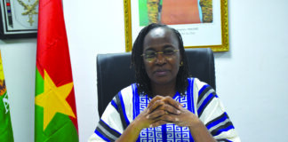 Camarade Annick Pikbougoum/Zingué Ouattara (Ministre des Sports, de la Jeunesse et de l’Emploi) : « Pour la CAN féminine 2026, aucune prime n’a été coupée »