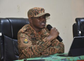 Sécurité alimentaire et souveraineté : Le ministre Ismaël Sombié à l’écoute du monde rural du Gulmu Pour le ministre chargé de l’agriculture, Ismaël Sombié, l’engagement des agriculteurs, des éleveurs et des transformateurs demeure essentiel à la consolidation de la souveraineté alimentaire.