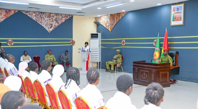 Audience du Président du Faso : « Jour de rentrée » à Koulouba pour les lauréates du concours « HAKILI Mousso »