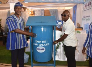 SITHO 2026 : l’entreprise d’Eau minérale Idéale offre une dizaine de poubelles