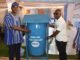 SITHO 2026 : l’entreprise d’Eau minérale Idéale offre une dizaine de poubelles