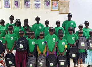 Soutien aux orphelins des coopérateurs de la Caisse populaire de Cissin : 35 enfants reçoivent des bourses et des kits scolaires