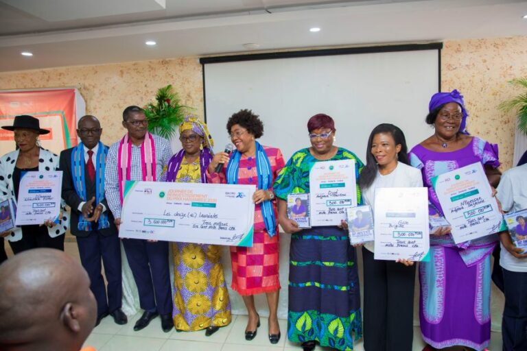 Côte d’Ivoire : Euphrasie Kouassi Yao réinvestit son Prix Harambee au profit des femmes et des jeunes