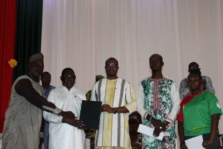 Mise en  eouvre de la refondation de l’école burkinabè : Des engagements pour un enseignement de souveraineté